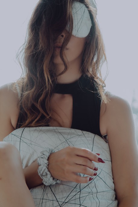 Hi, I’m Roxy Martinez — your go-to hair & makeup artist for that next-level glow. At The Roxy Experience, I blend luxe textures with effortless style across Southern California, crafting looks that feel as good as they photograph. With an eye for detail and a passion for elevating your natural beauty, I’m committed to making you feel radiant, confident and camera-ready.

Thank you for being here. Let’s create something unforgettable.