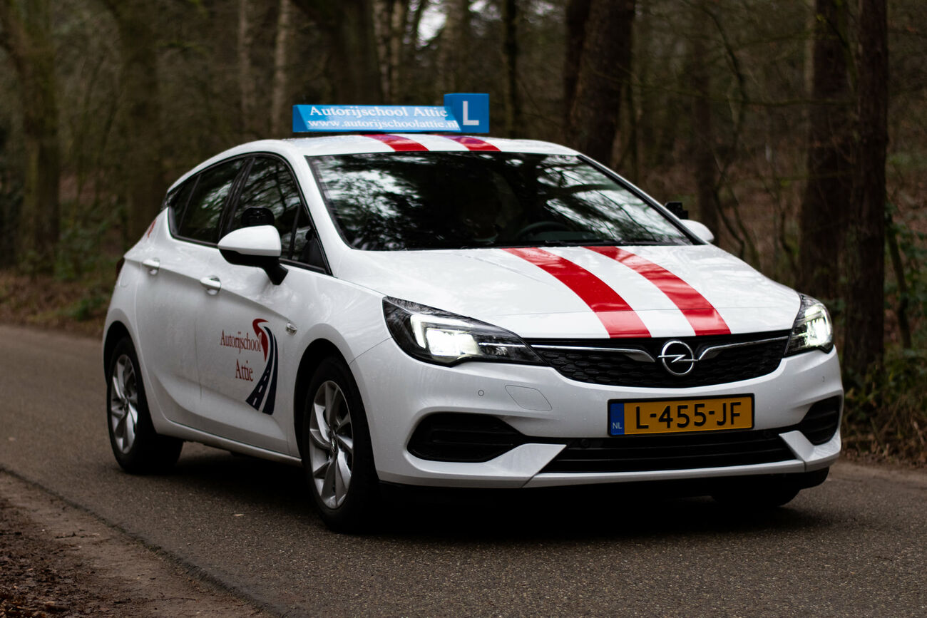 Autorijschool Attie logo