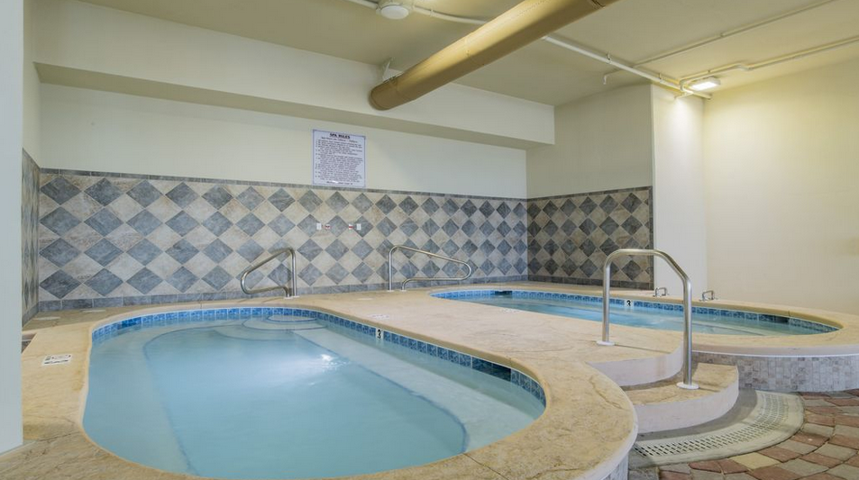 pob Interior Pool2