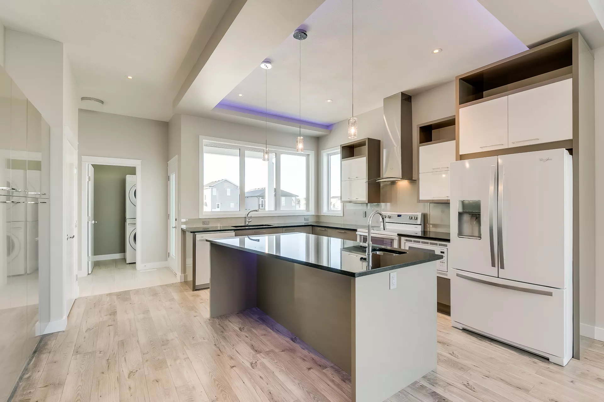 Hinge Designs Saskatoon Kitchen & Bath Design &