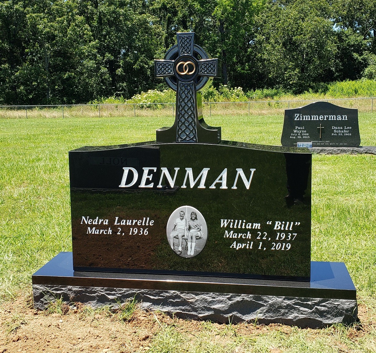 Headstones & Monuments in Clinton AR | Creative Monument