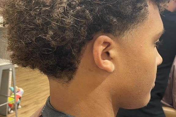 Example of a gentleman's fade done by Barber Boris at Bottima Barbershop.