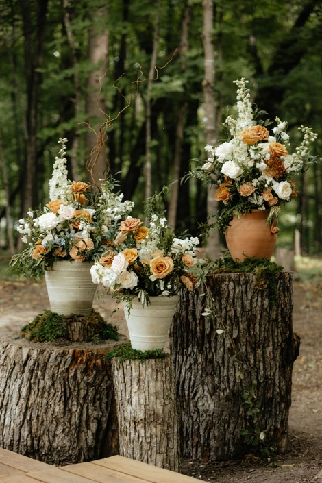 Copper Bowl Ranch wedding decorations.