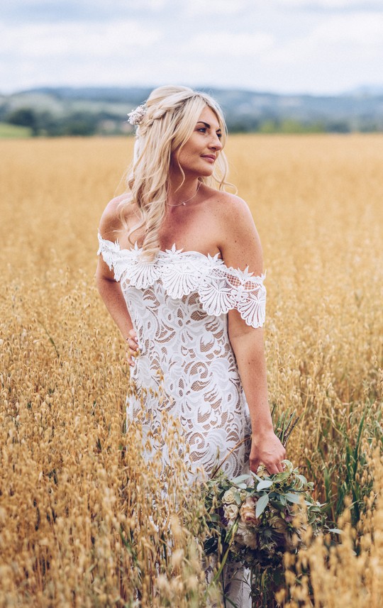 Jade in Newbridge on Usk, wedding photography by Karl Baker, Swansea