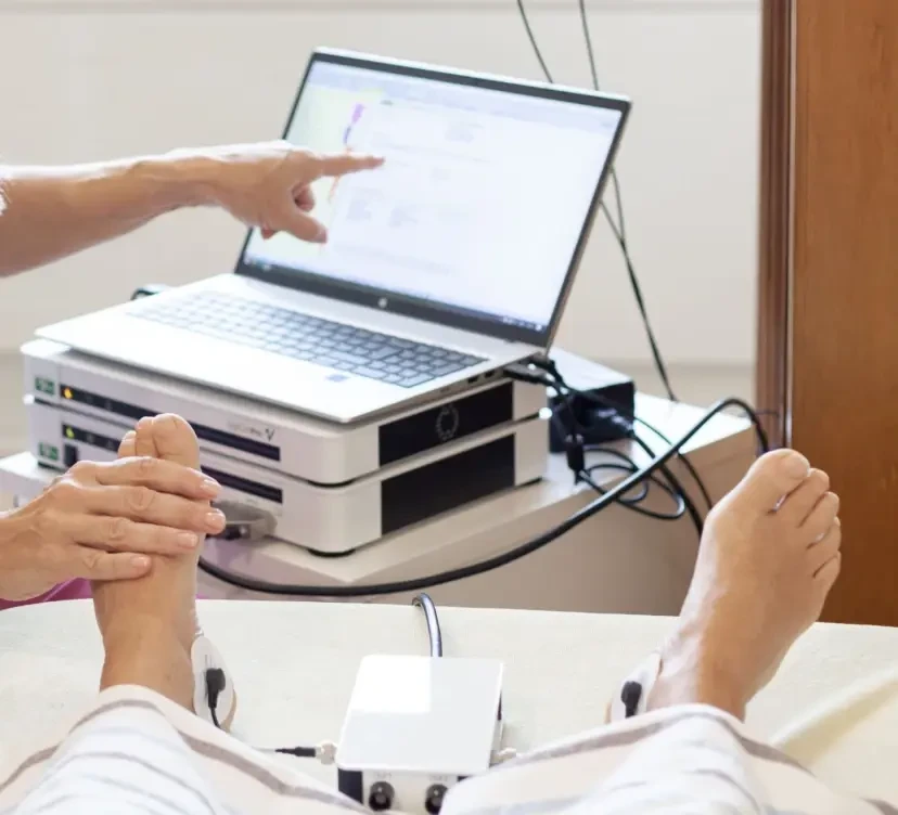 Vitalfeldanalyse und Vitalfeldtherapie in Cham Messung mit Vitalfeldgeraet zur Unterstuetzung von Regeneration und Balance