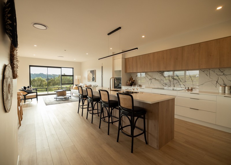 Glass Deck Builders