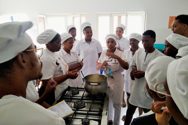 CABO VERDE Stiftung für Bildung - Kapverden - Kochunterricht