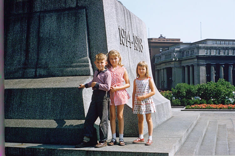 Us 3 downtown