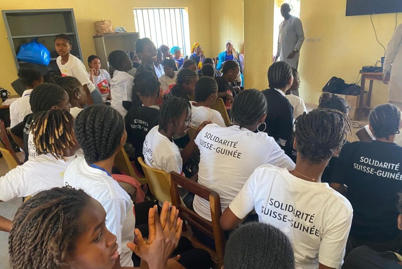 Guinea - Sensibilisation Jeunes Femmes - Solidarité Suisse-Guinée -