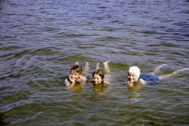 Three fishes