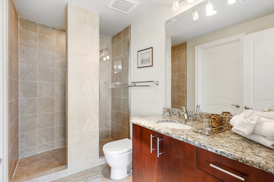 tp Unit1109C Interior18