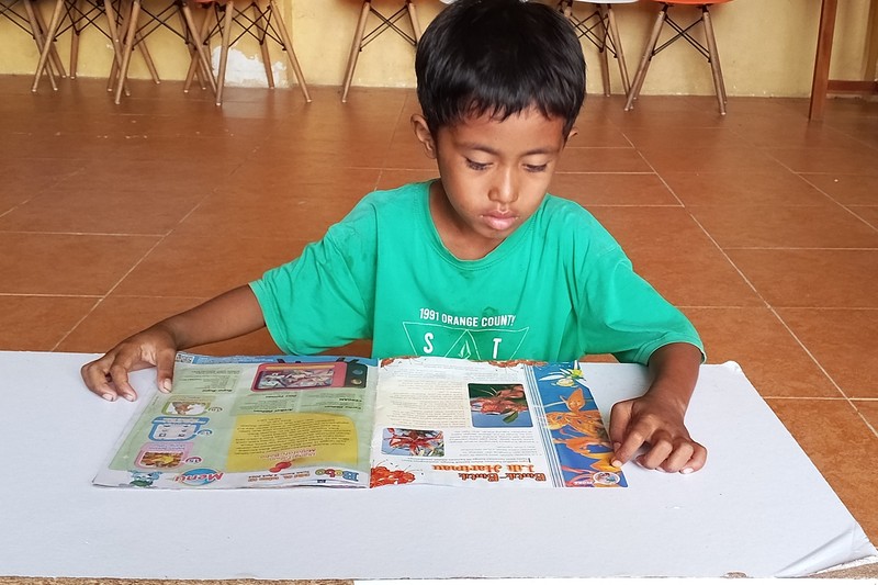 Indonesien, Insel Sumba – StarKids Foundation - Hausaufgaben