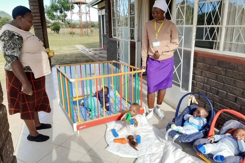 Simbabwe - Freunde Silveira - Betreuung Kleinkinder