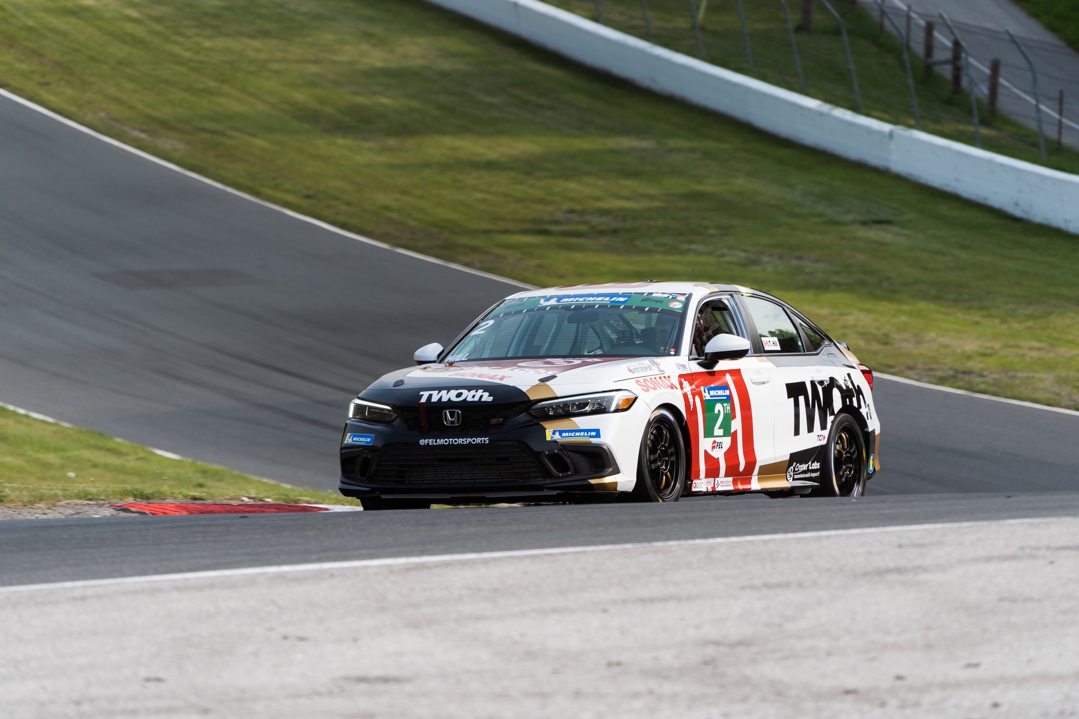 Home [twothautosport.com]