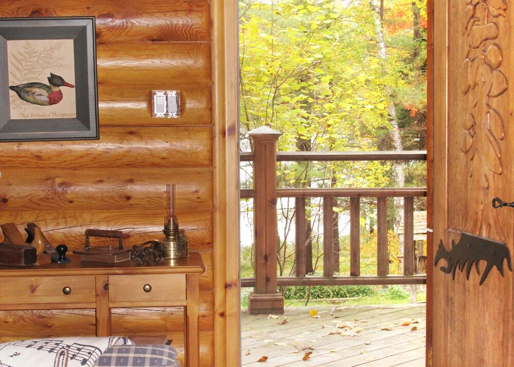 Kazebo Escapes Waterfront Log Cabin for Rent on Danford Lake