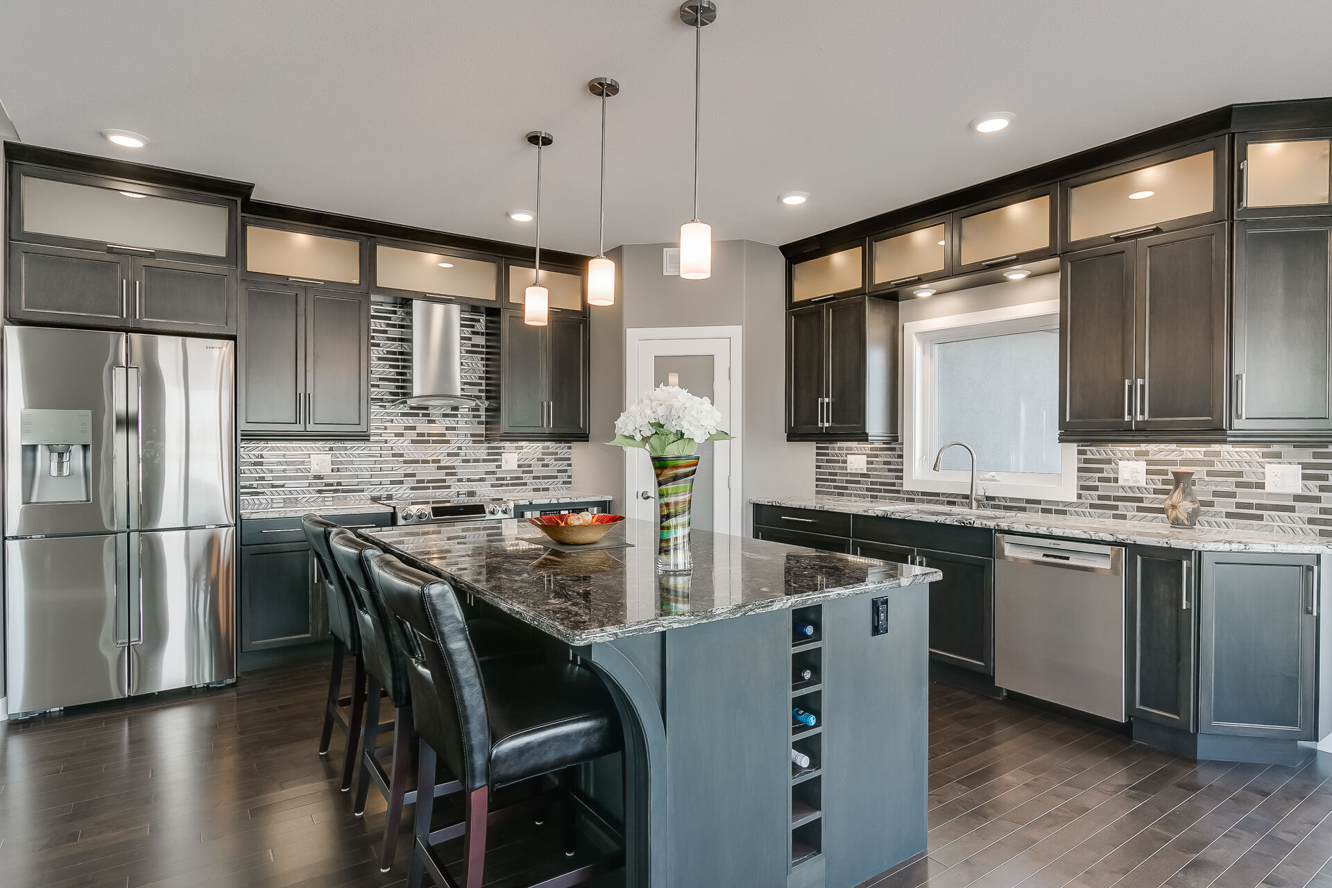 Hinge Designs Saskatoon Kitchen & Bath Design &