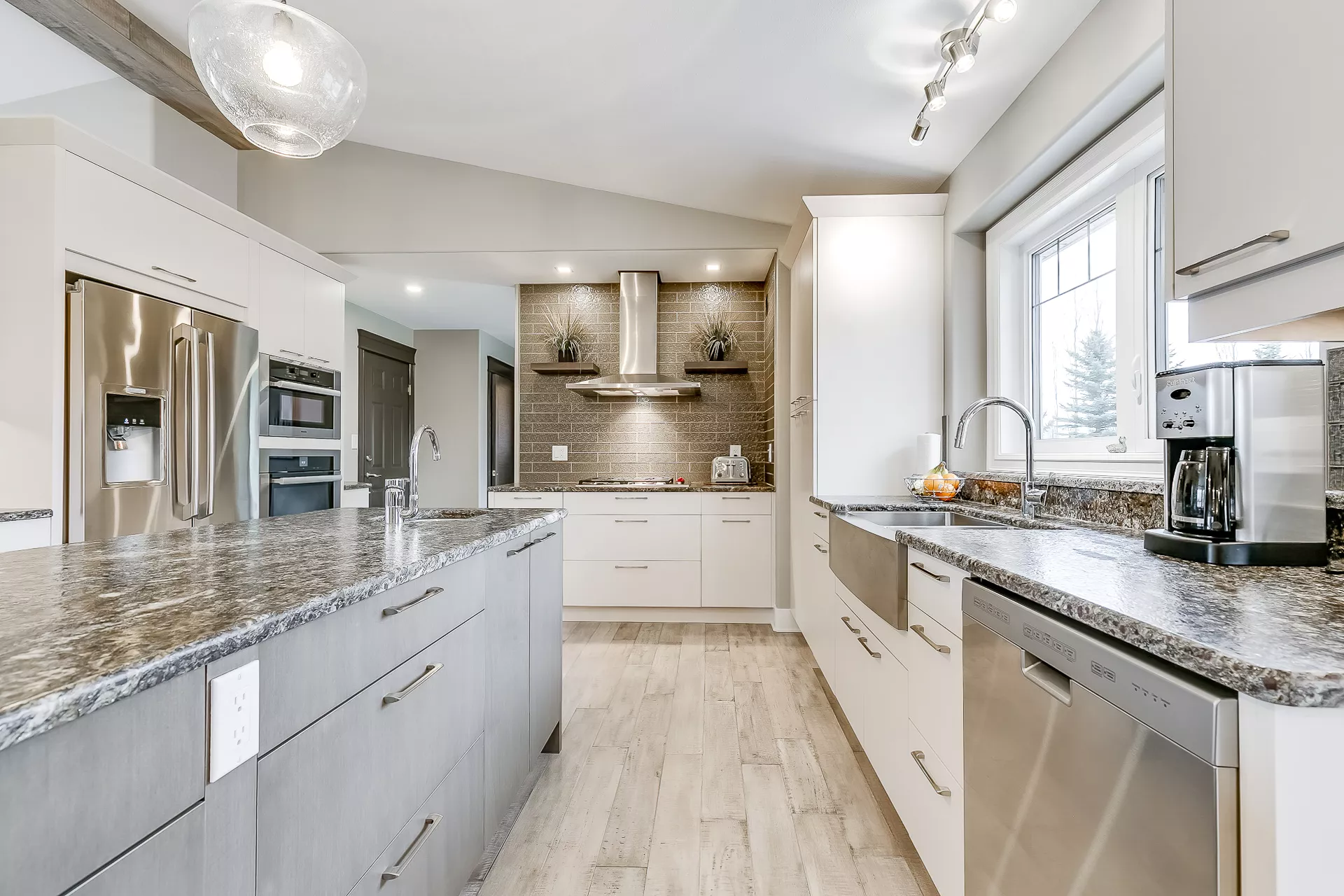 Hinge Designs Saskatoon Kitchen & Bath Design &